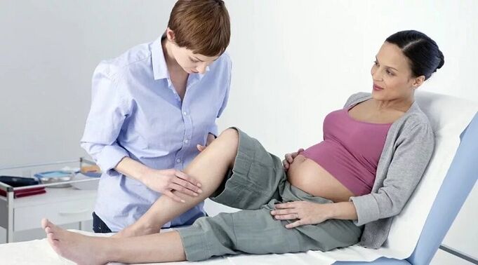 pregled nog za krčne žile med nosečnostjo